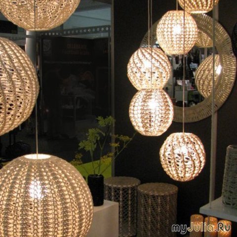 Пролить свет