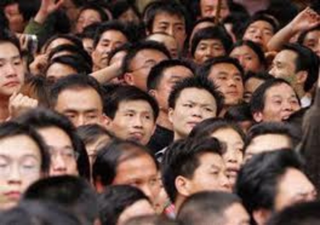 Population becoms 300+ million