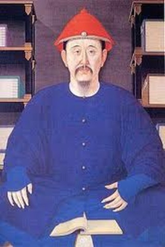 Kangxi comes to power.