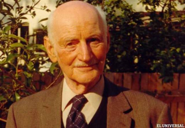 Otto Frank publica el diario de su hija
