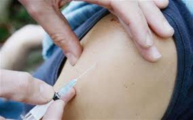 first vaccination against small pox