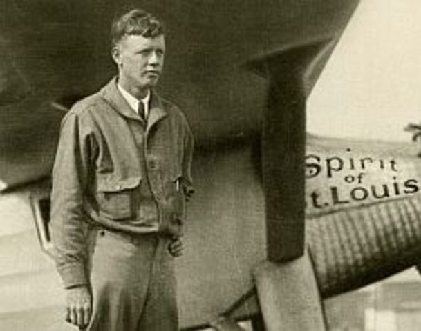 Charles Lindbergh flies across the Atlantic.