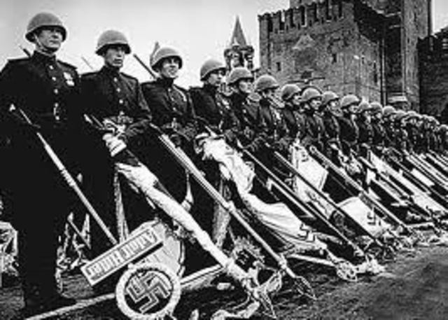 Russians stop Nazi advance at Stalingrad save Moscow