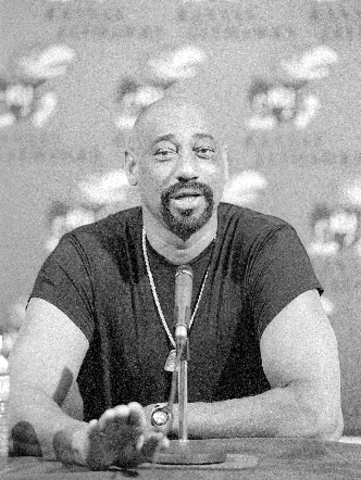 Wilt dies of heart attack