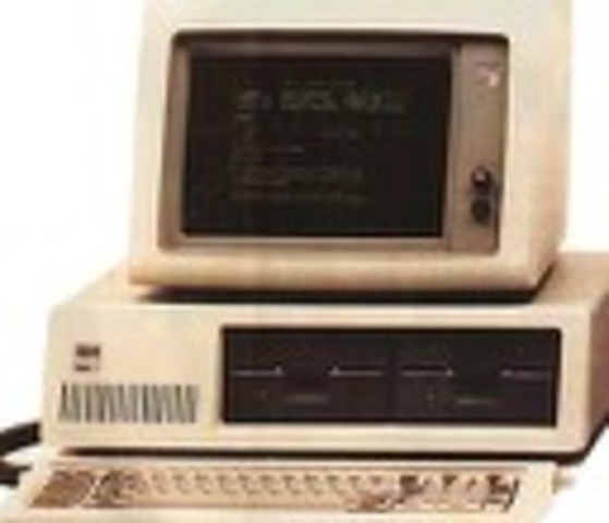 LE PREMIER ORDINATEUR PERSONNEL A INTRODUIT