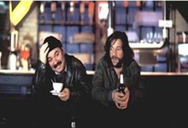 Cahit redet mit seinem Freund