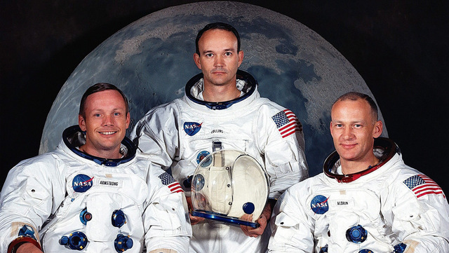 Первый полет на лЛуну