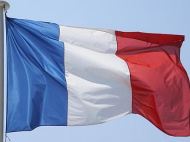 Франція визнала незалежність