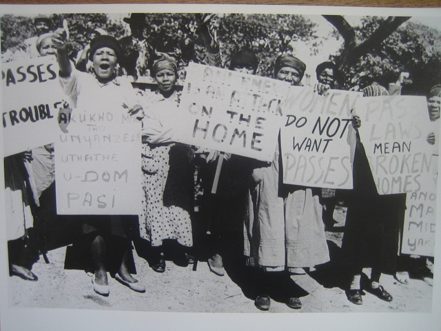 Hundred of thousands of Africans look for jobs