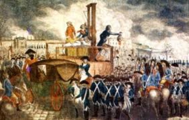 Creación de la Sociedad de Amigos de la Constitución en Versalles, que se convertirá en el Club de los Jacobinos al instalarse en París en octubre.