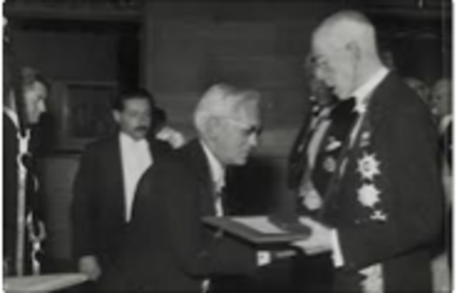 Fleming and Florey Knighted