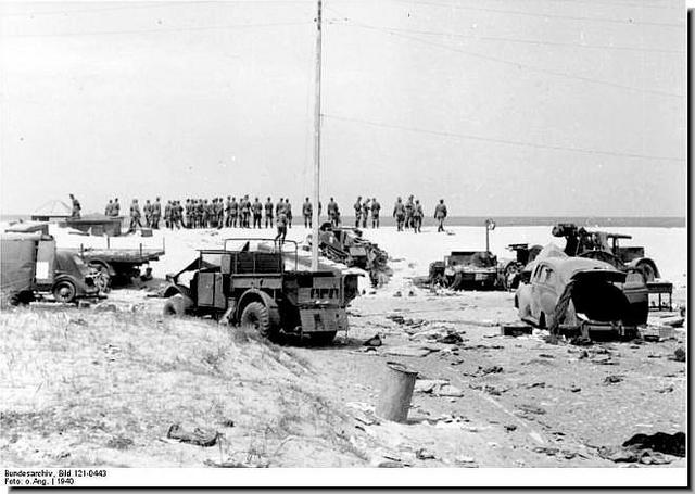 Nazis invade France, Belgium, Luxenburg, Netherlands.
