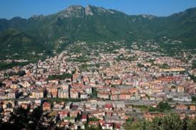 La Cava viene chiamata "DEI TIRRENI"