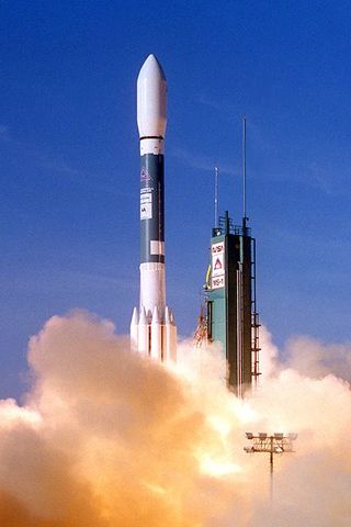 Explorer 2 is launched and fails to reach orbit