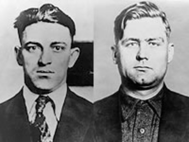 Morans and Weiss' assination attemped on Capone