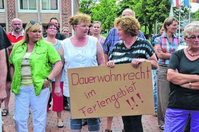 Schwarzbauten droht Abriss