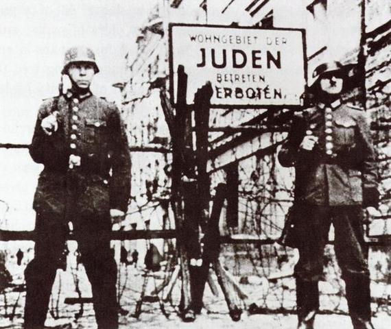 The remaining Jews in Srodula are killed. Vladek and Anja are still in hiding.