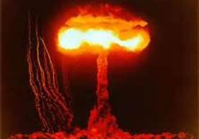 Niels Bohr goes to the US