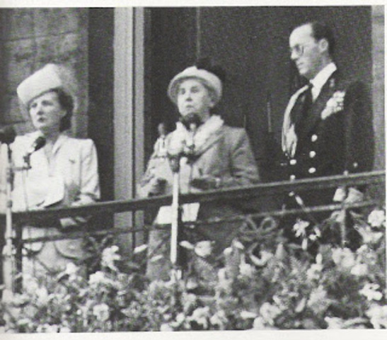 koningin Wilhelmina treed af