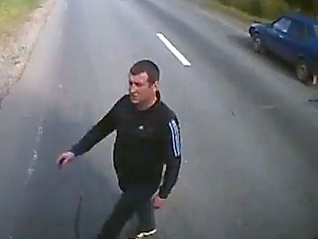 Дальнобойщики проучили шпану на трассе недалеко от Омутнинска
