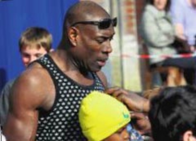 Frank Bruno adds some punch to Sport Relief fundraiser