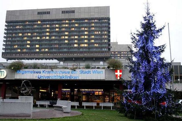 Sigmund Freud Starts his career in the vienna general hospital