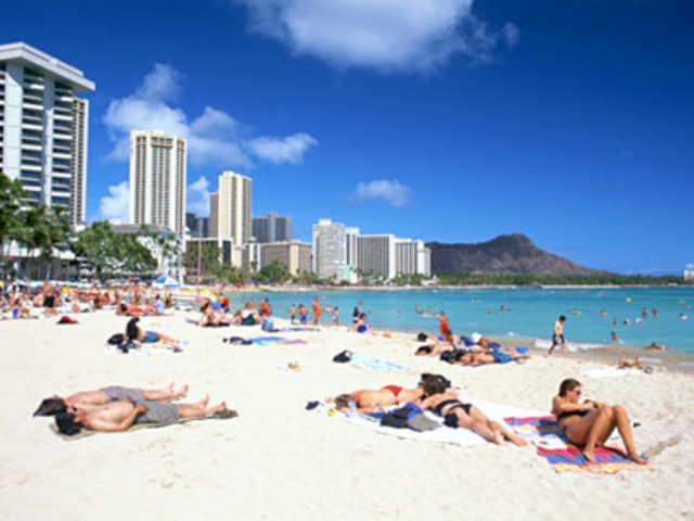 Graduates from Punahou School