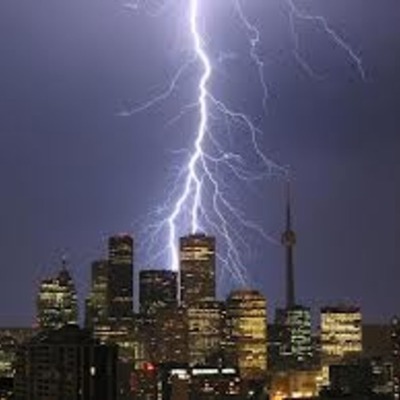 Timeline: La confrontation entre l'Homme et l'orage à travers l'Histoire