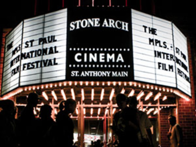 Je voyais beacoup de films avec mon frère.