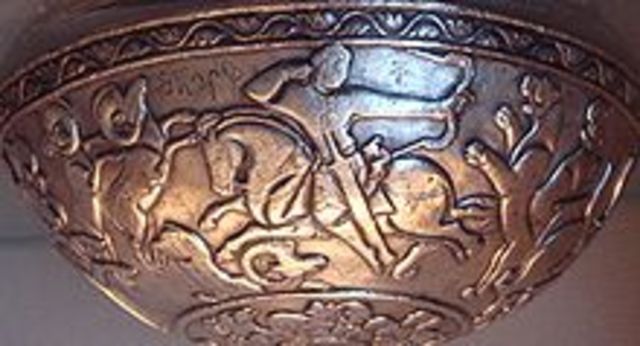 Invasion by the Huna people