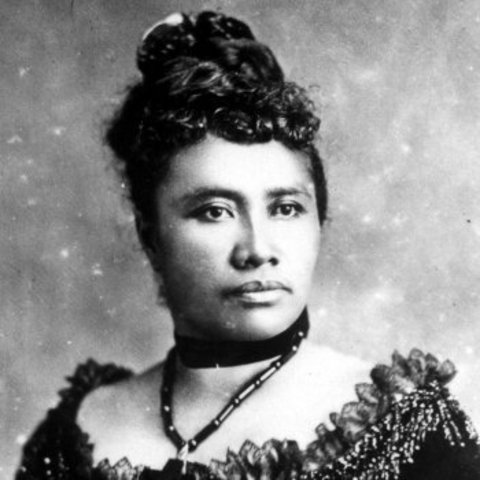 Queen Liliuokalani talkes the throne of Hawaii