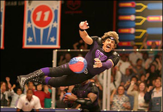 Edgewood avait les booms après l’école quelle-que fois. Mes amis et moi avons gagné le tournois de dodgeball.