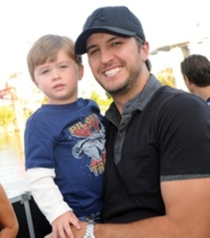 Luke Bryan's first son, Thomas Boyer Bryan, is born
