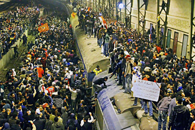 73 people killed in Soccer riots in Egyptain