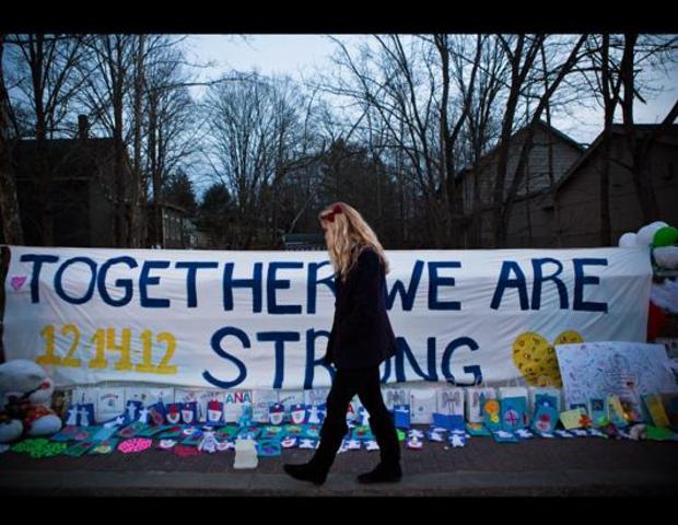 Gunmen Kills 26 at Elementary School in Connecticut