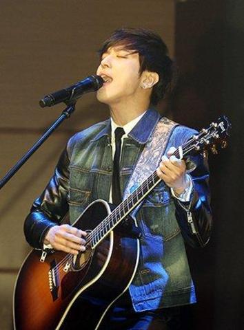 CN Blue on U.S. Morning Show