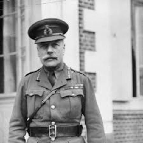 Douglas Haig becomes the commander of British Expeditionary Force.