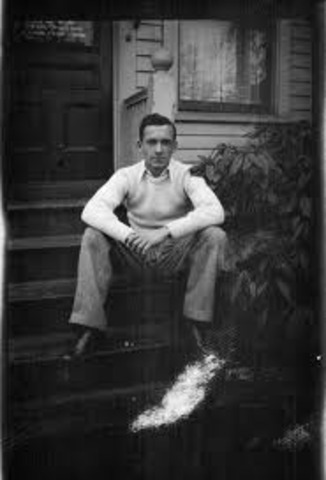 William Carlos Williams was born.