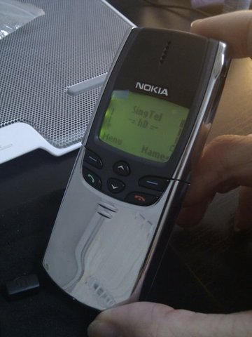 Nokia 8810