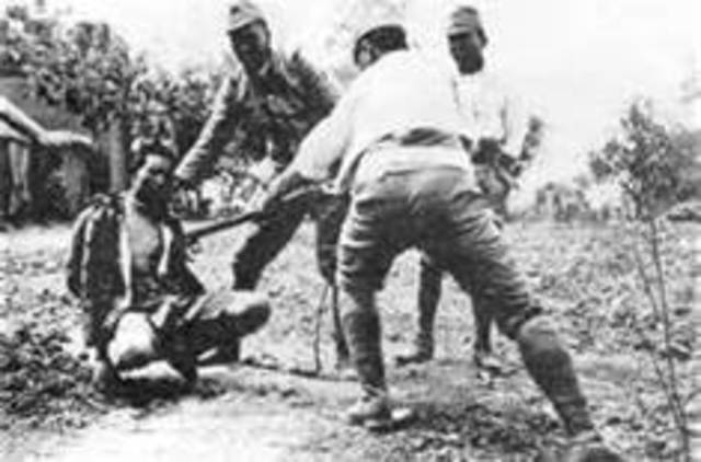 Japanese military pillages the Chinese city of Nanjing killing 250,000 people