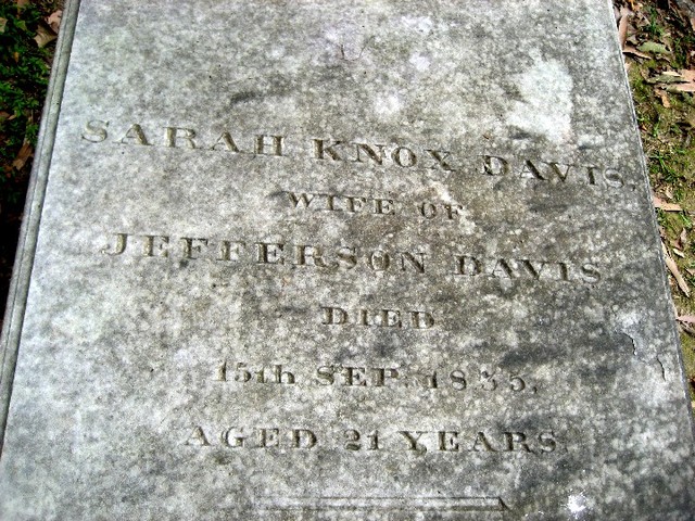 Sarah Knox Taylor Dies