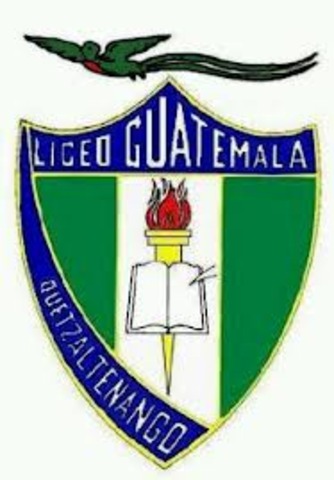 Comienzo a estudiar para Perito en electrónica.