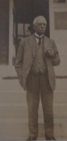 Henry becomes friends with John Brunner