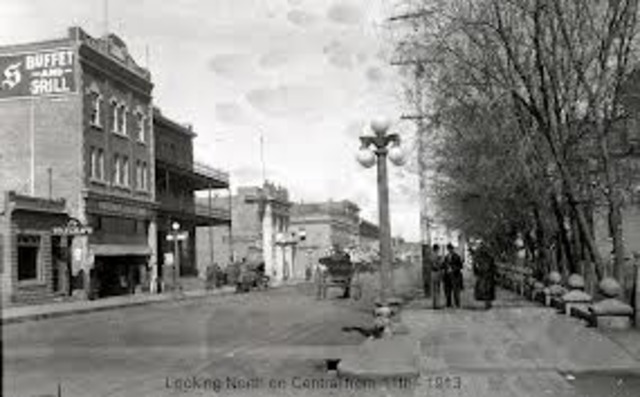 Jack arrives in Prince Albert (picture is P.A in 1913)