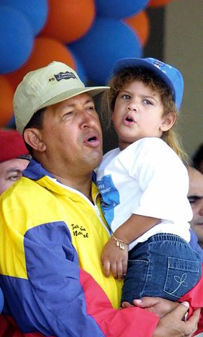 Chávez dice que no aceptará el referéndum consultivo que propone la oposición y asevera que “aplastará’’ el paro.