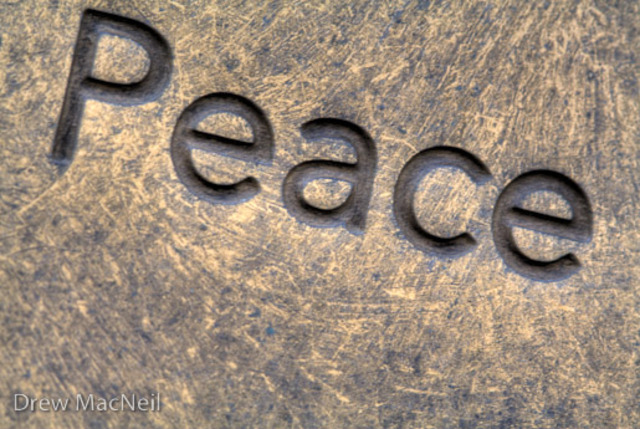 The U.S. and Spain sign the Protocol of Peace