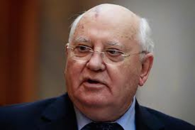 Gorbachev power ends