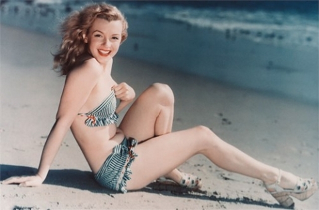 Marylin Monroe began modeling.