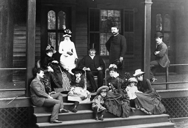 Ulysses S. Grant was born in Point Pleasent, Ohio