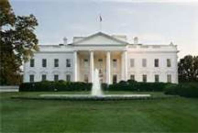 Lewis moves into White House